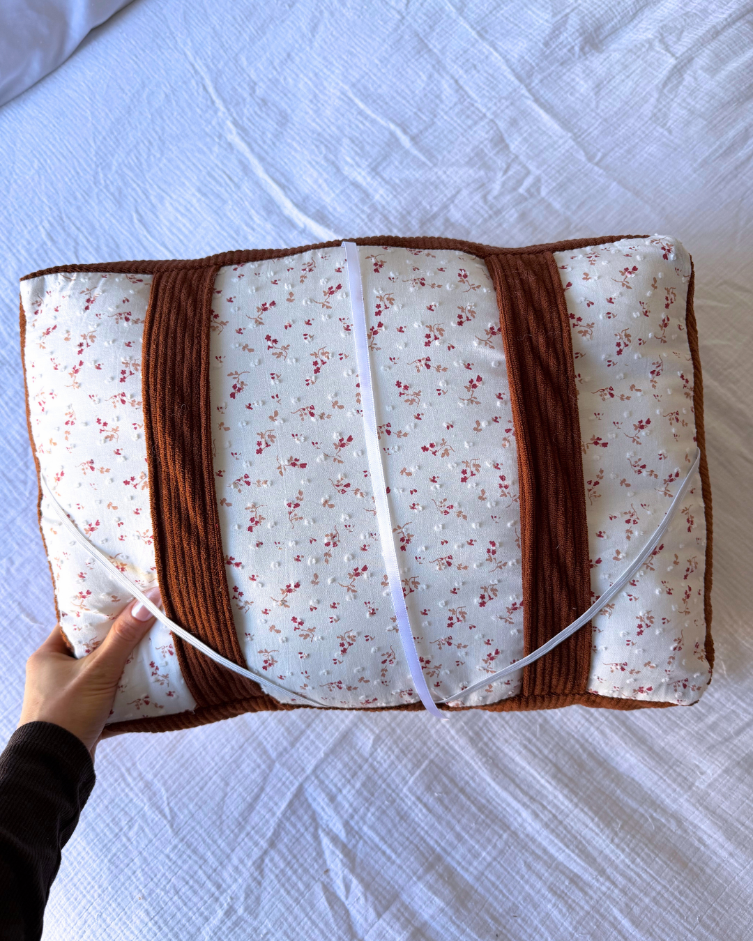 Coussin de lecture camel