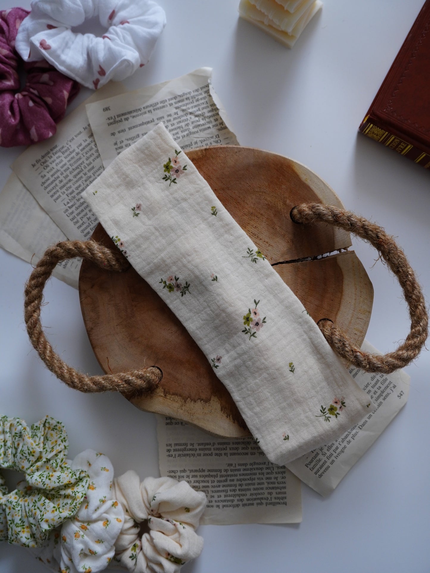Coffret duo bandeau et chouchou | Duo écru fleuri - Aurea Créations