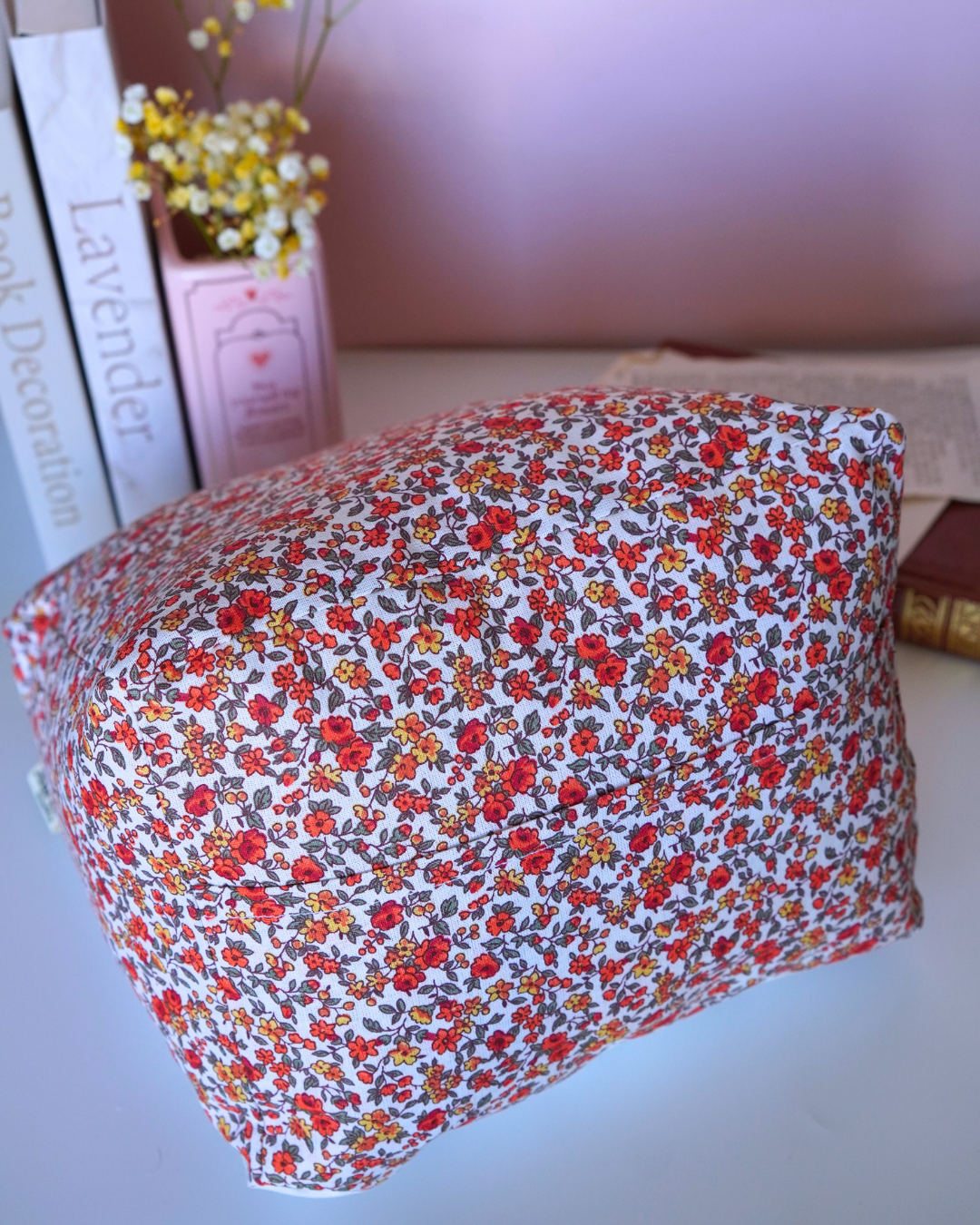 Coussin pour liseuse petites fleurs oranges