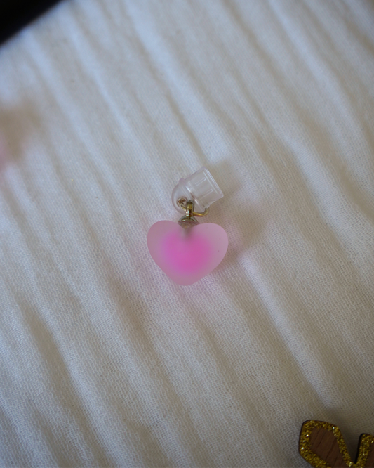 Cache poussière coeur