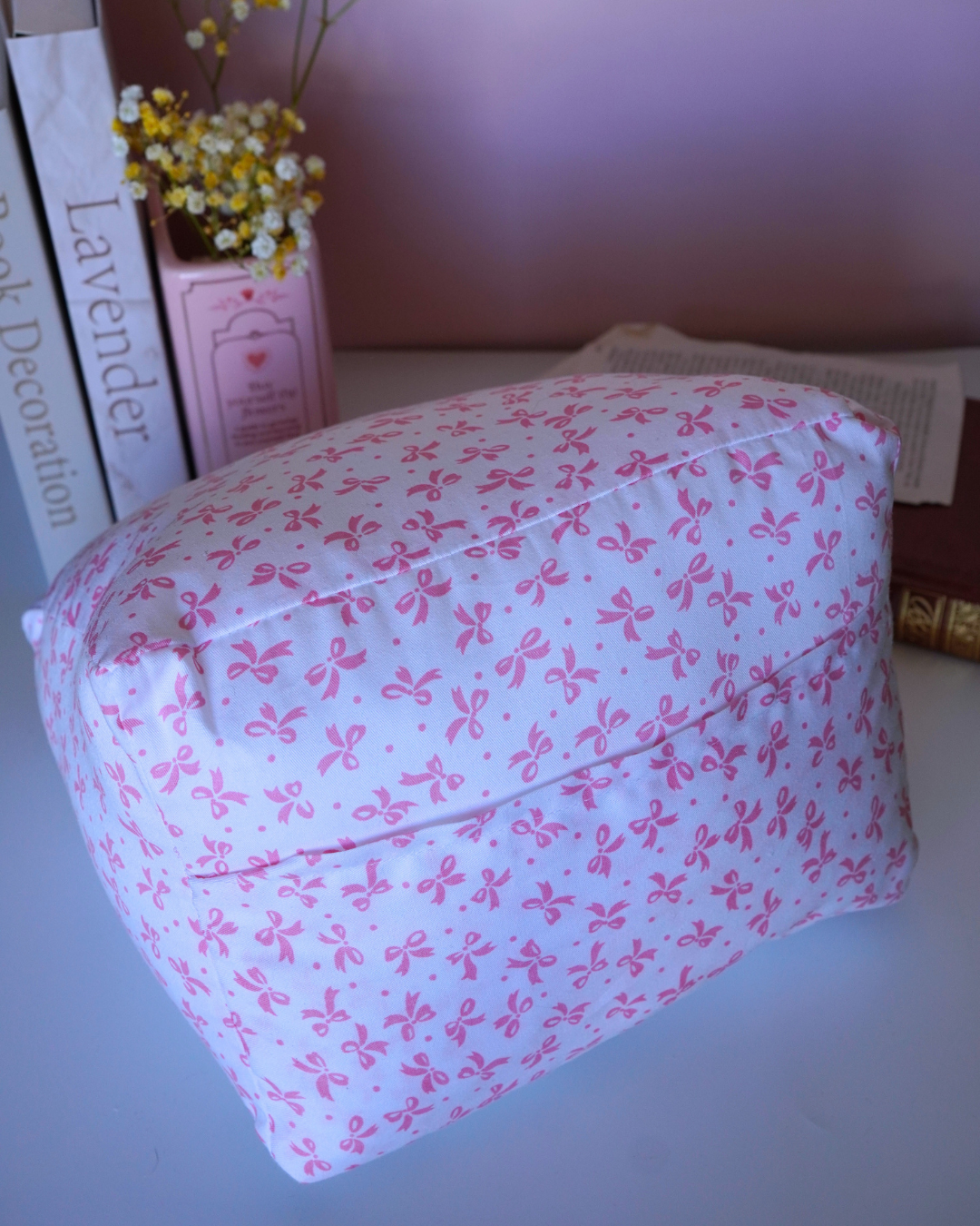 Coussin pour liseuse noeuds roses