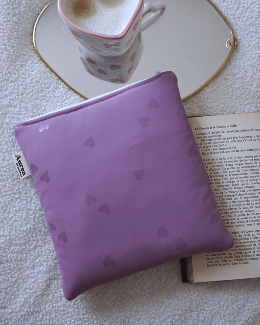 Pochette à liseuse imperméable – Coeurs violets