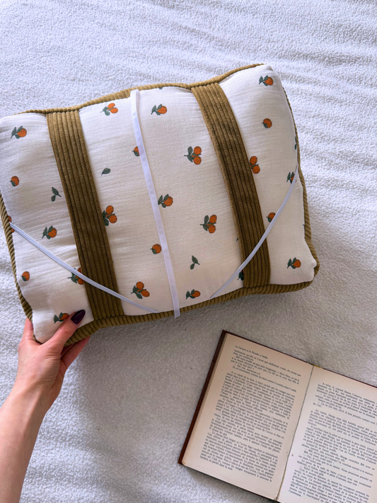 Coussin de lecture oranges