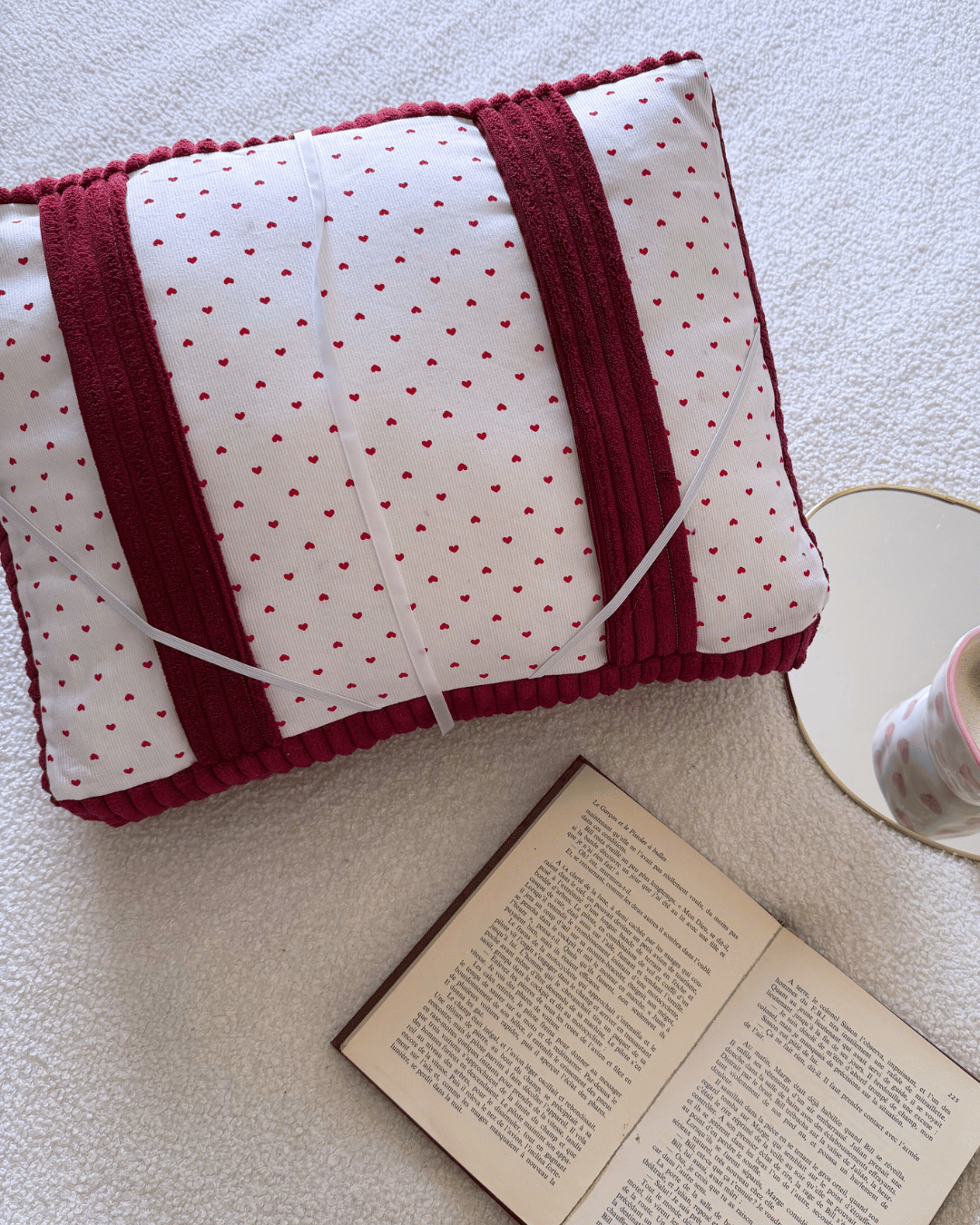 Coussin de lecture velours rouge