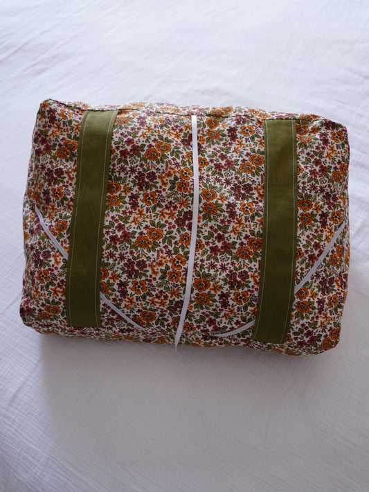 Coussin de lecture automne petites fleurs
