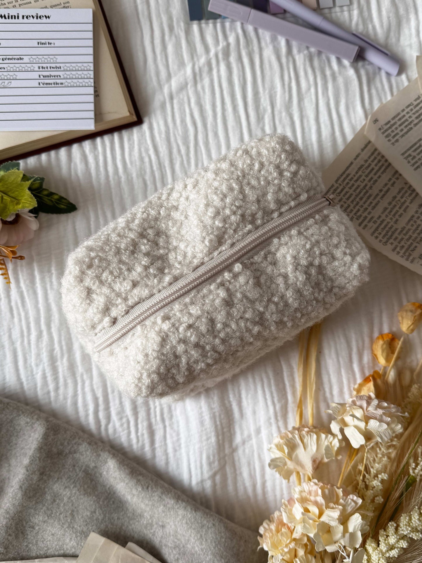 Trousse de toilette Lina en tissu bouclette écru avec zip